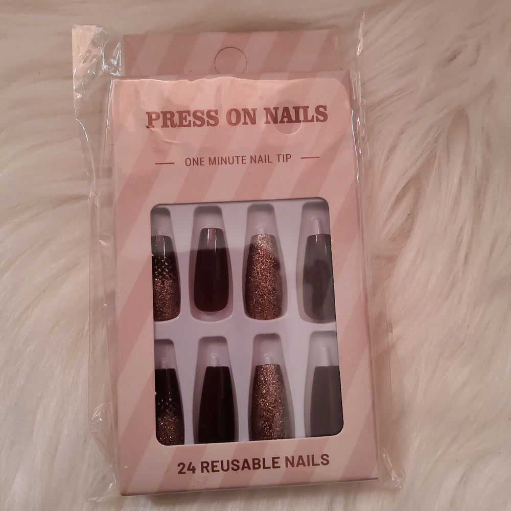 10 /$10 Reusable Press On Nails - Glitter Brown